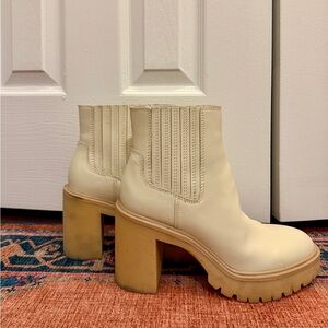 Dolce Vita Caster H2O Booties in Ivory Leather (Size 8)